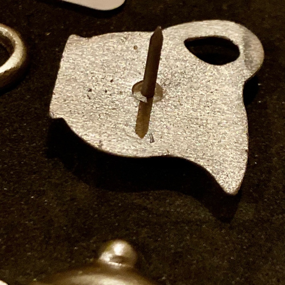 Push pins - Picture 2 of 7